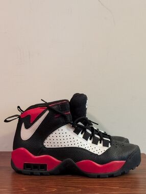 Nike Air Darwin Bulls Rodman Sz 8.5
